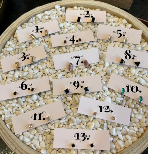 STUD EARRINGS // 13 STYLES