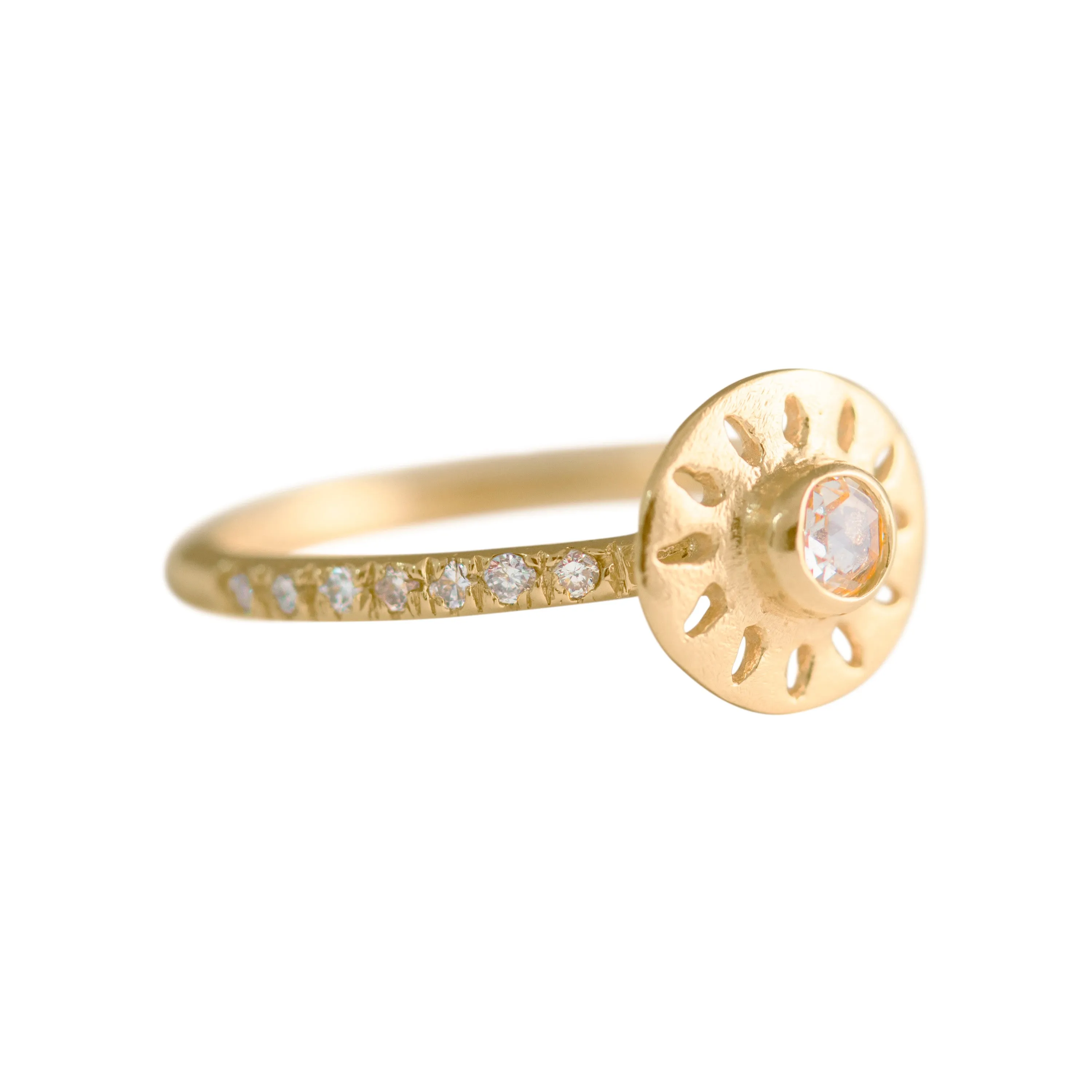 Teru Pave Ring