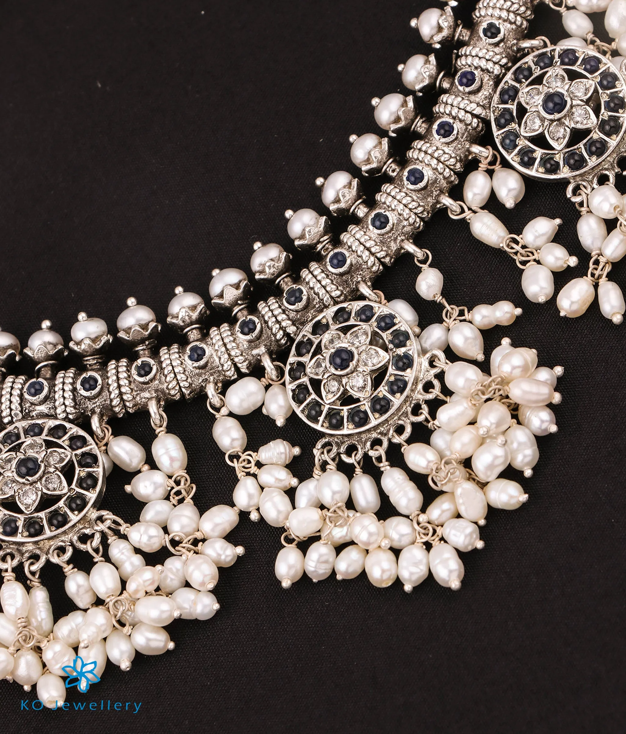 The Vrta Silver Guttapusalu Necklace (Oxidised/Blue)