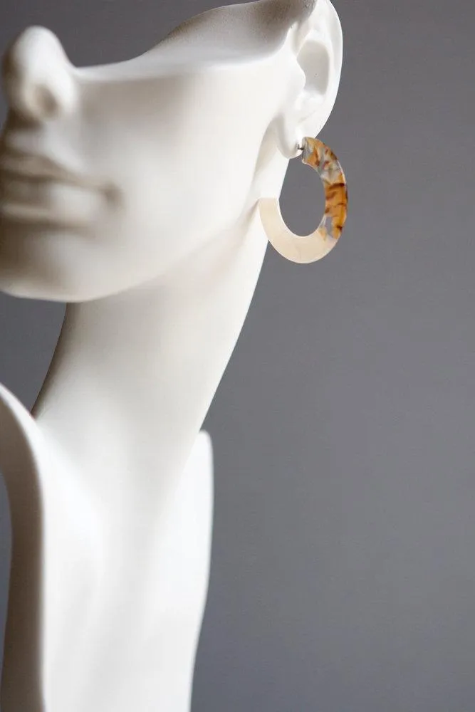 Tortoise Shell Earrings (White/Amber Mixed)