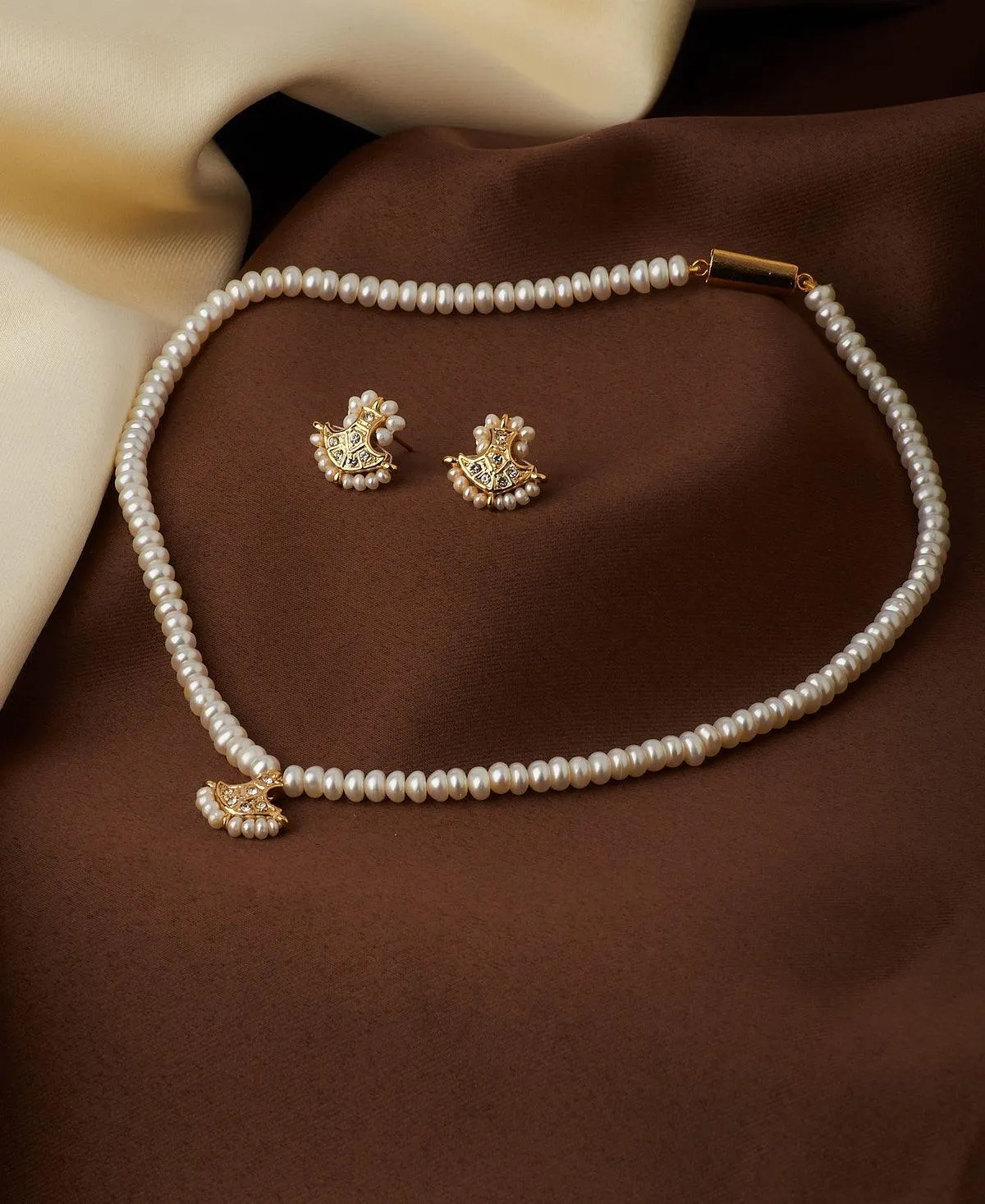 Traditional Pearl Moon Set