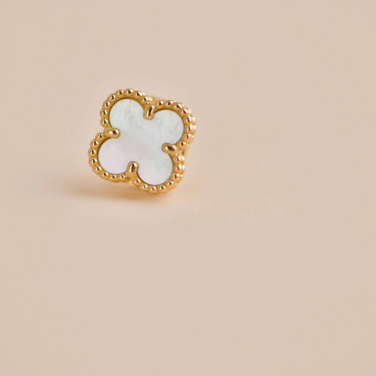 Van Cleef & Arpels Sweet Alhambra Mother of Pearl Yellow Gold Earrings