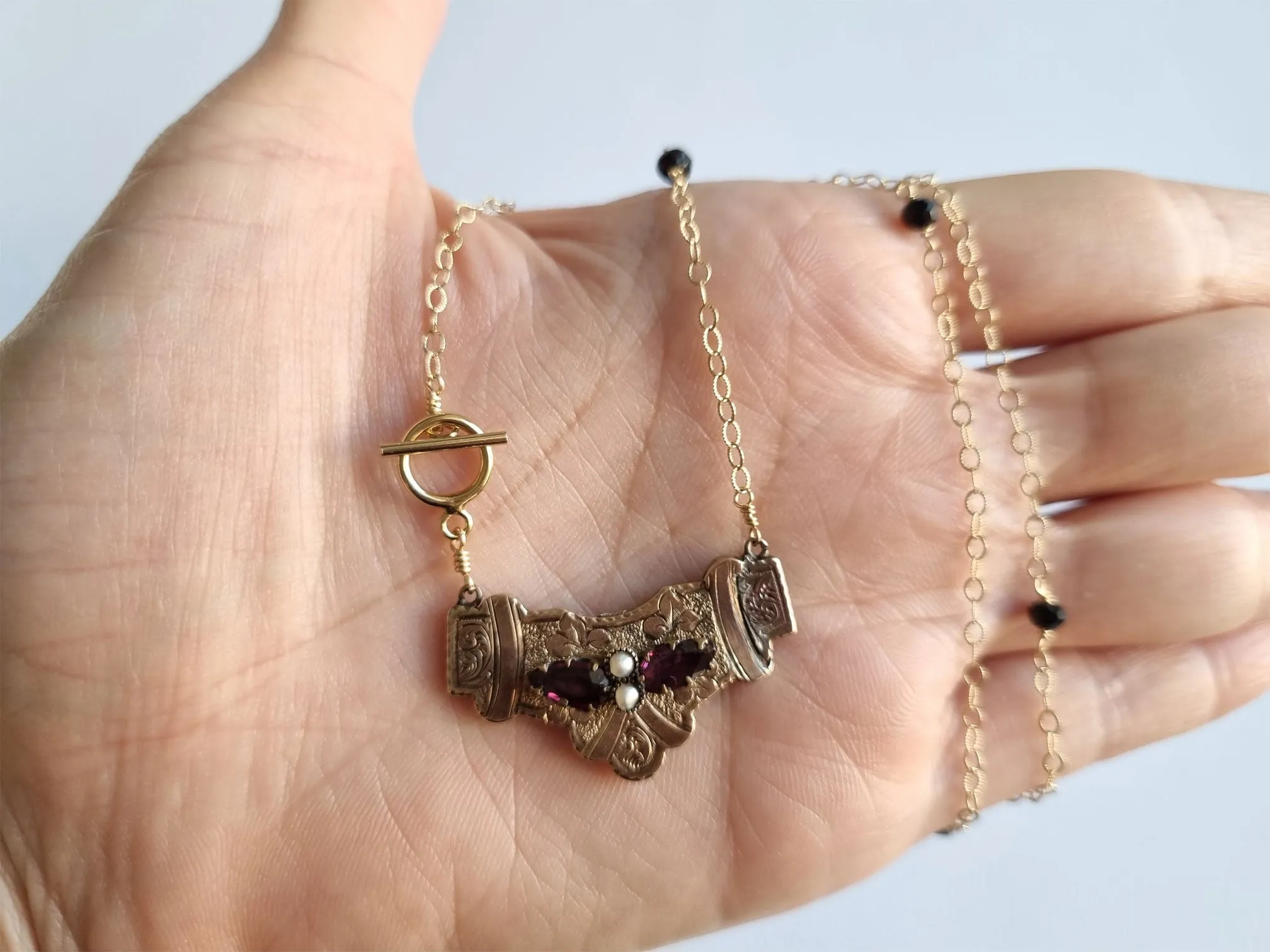 Victorian garter | antique brooch short necklace