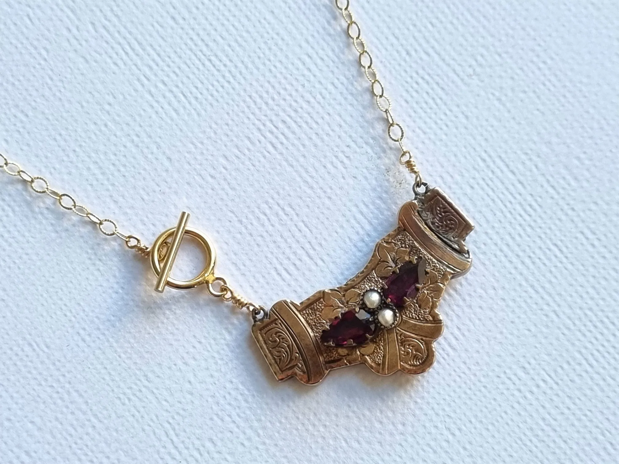 Victorian garter | antique brooch short necklace