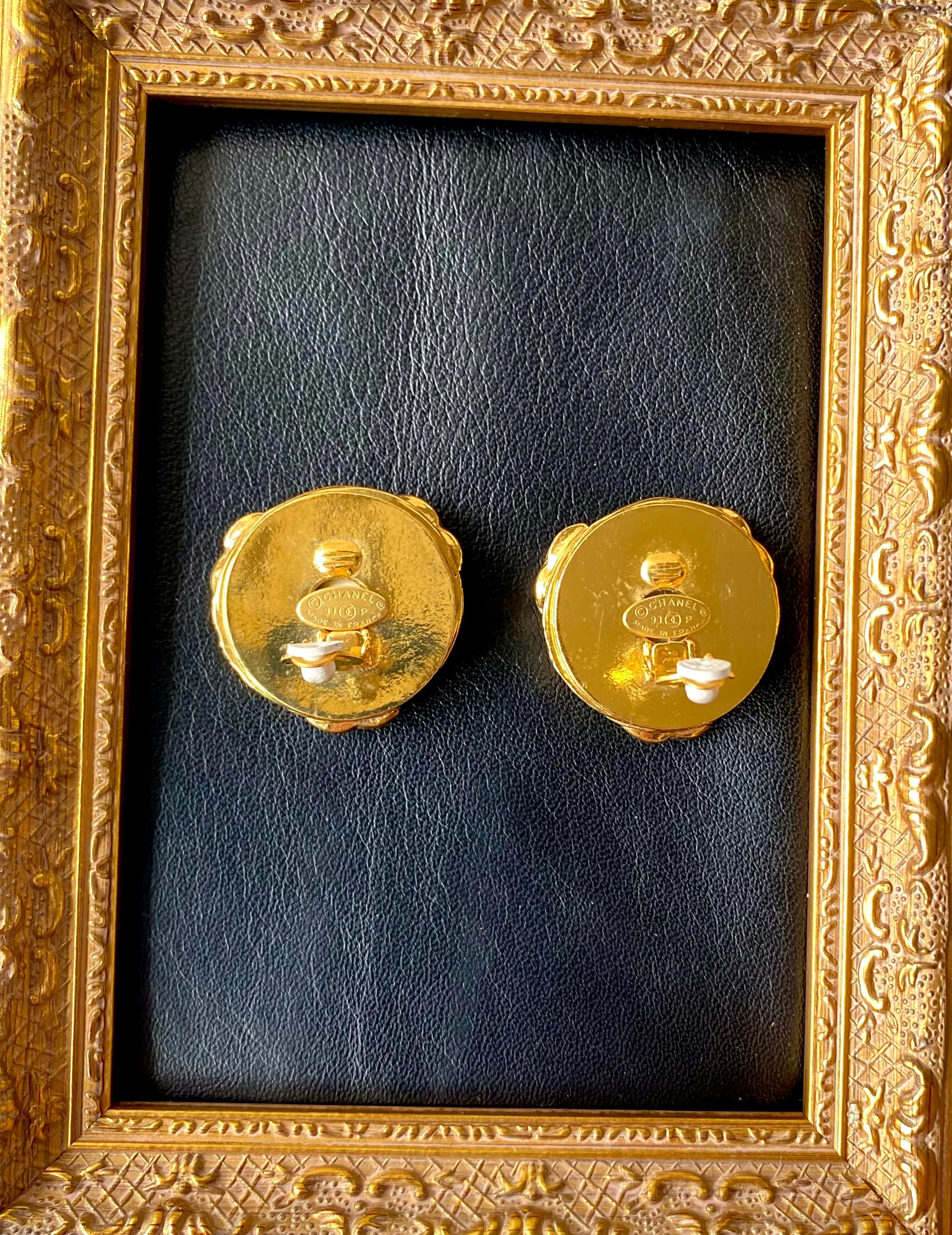 Vintage CHANEL large golden round earrings with faux pearl and CC motifs. Big size earrings. 050601ya4