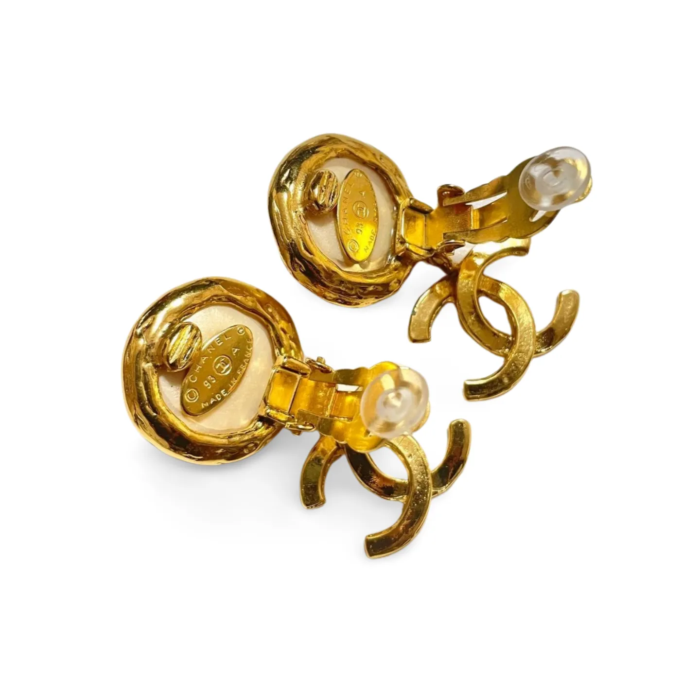 Vintage CHANEL white faux pearl and golden dangling earrings. Iconic CC mark. Hot gift. 060504ya