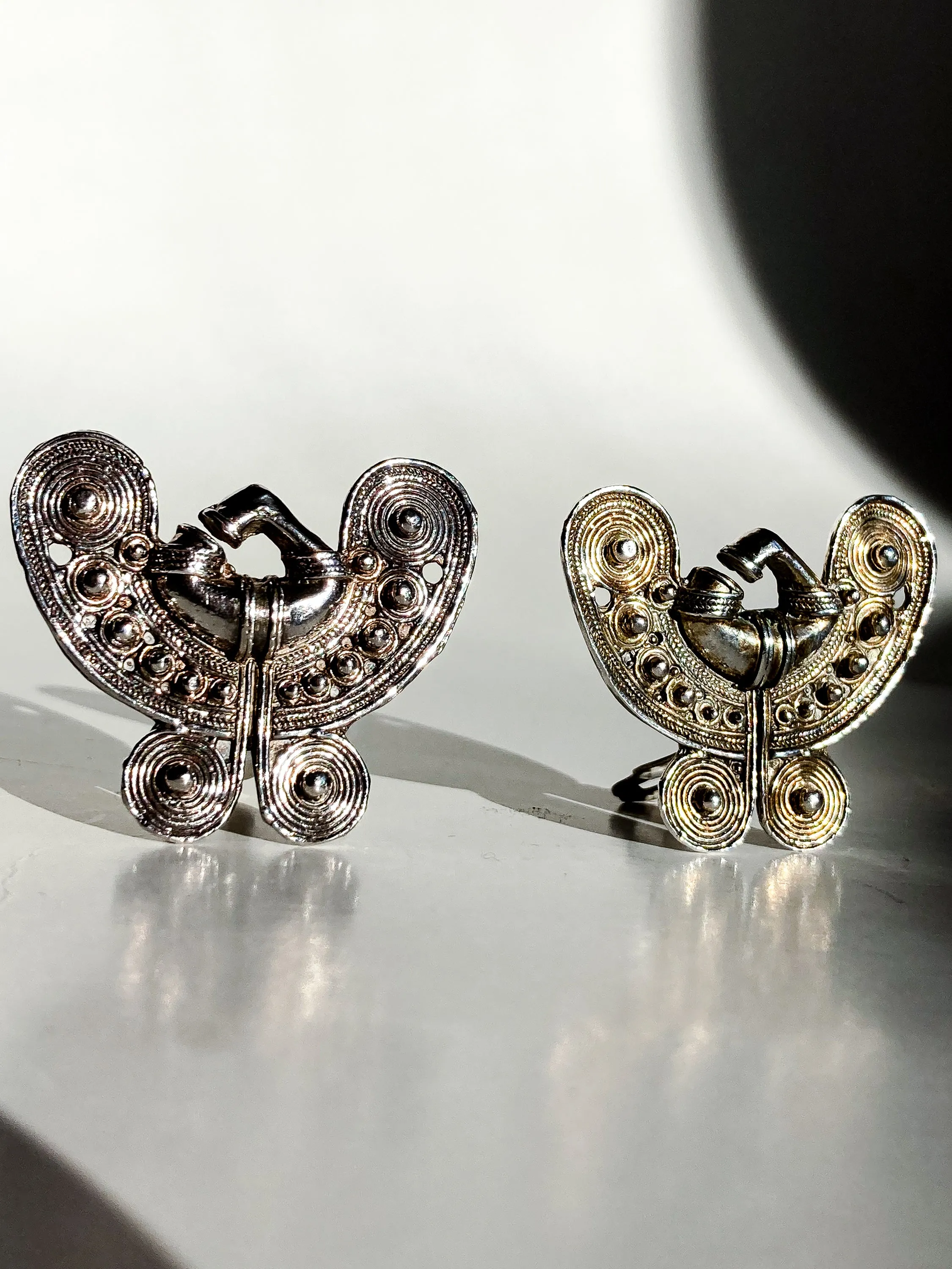 Vintage Pre-Columbian Style Silver Toned Geometric Clip On Earrings