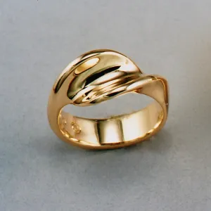 Waves Ladies' Ring