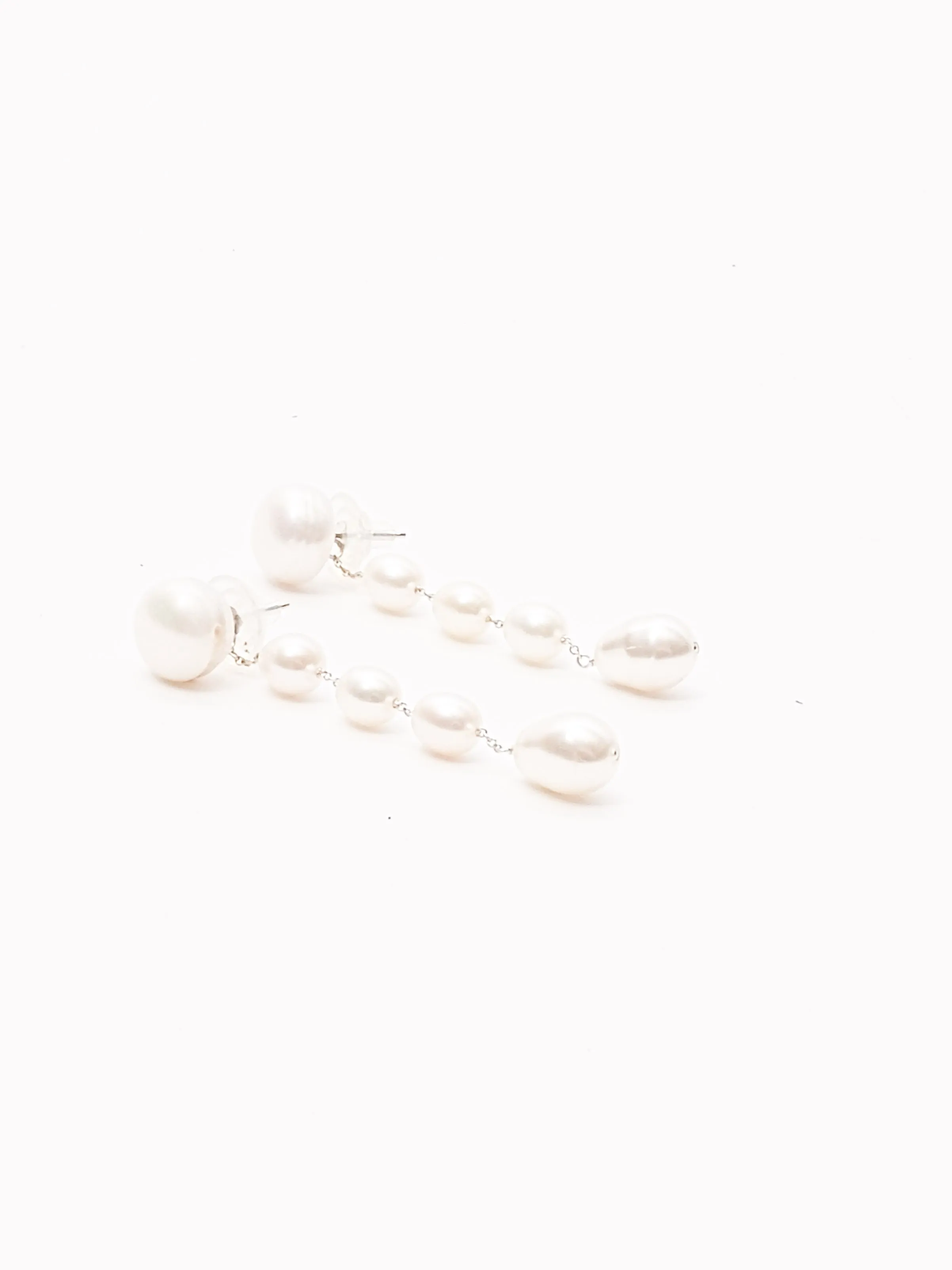 White Pearl Small Passante Earrings
