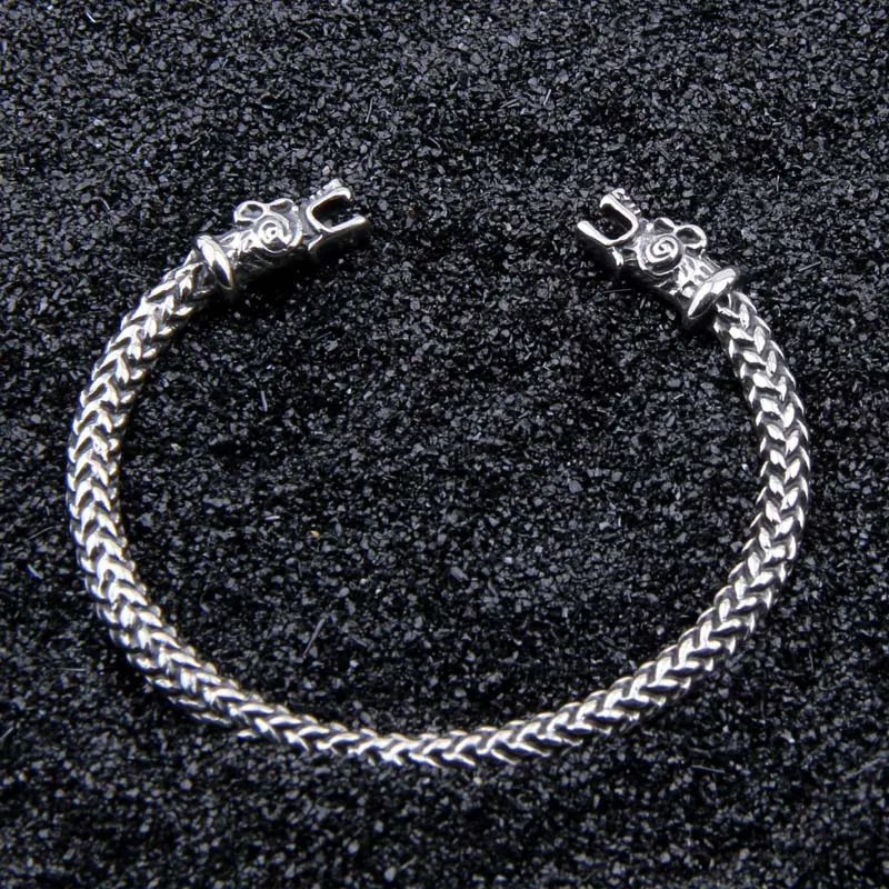 Wolf Arm Ring